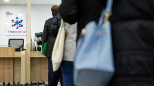 Le taux de chômage stable en France, mais les jeunes inquiètent