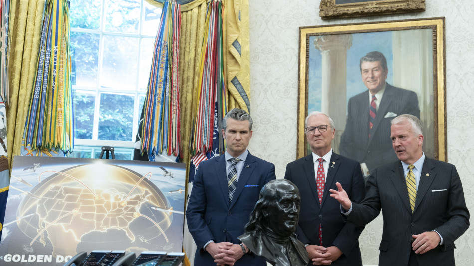 Trump annuncia il lancio del progetto per il Golden Dome