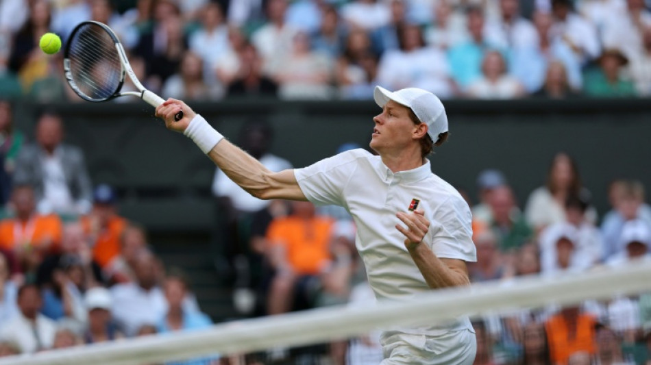 Sinner strolls into Wimbledon round three