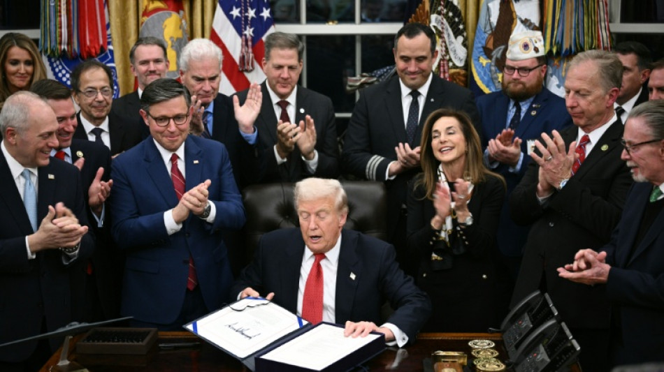 Stocks slide despite end of US government shutdown