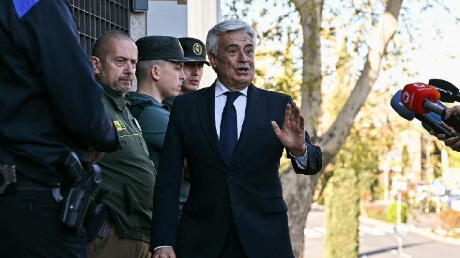 El gobierno espa&ntilde;ol "har&aacute; todo" ante la "inaceptable" situaci&oacute;n de la Federaci&oacute;n de F&uacute;tbol