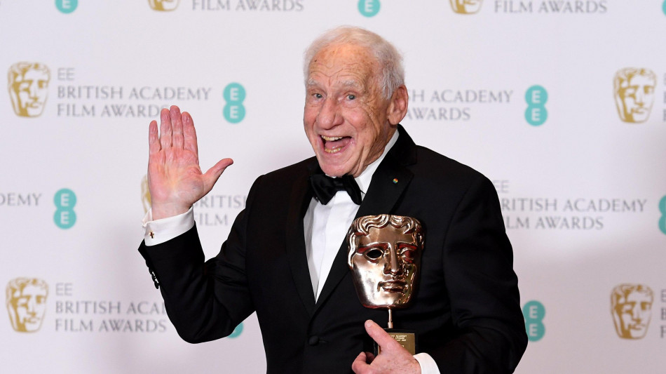 Il re della parodia Mel Brooks compie 100 anni, 'ridere ti mantiene vivo'