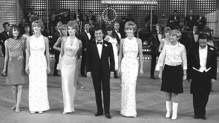 Geometria e genio, ecco il varietà di Antonello Falqui