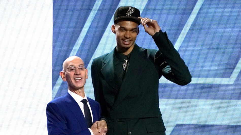 Spurs w&auml;hlen Wembanyama bei NBA-Draft - Macron gratuliert
