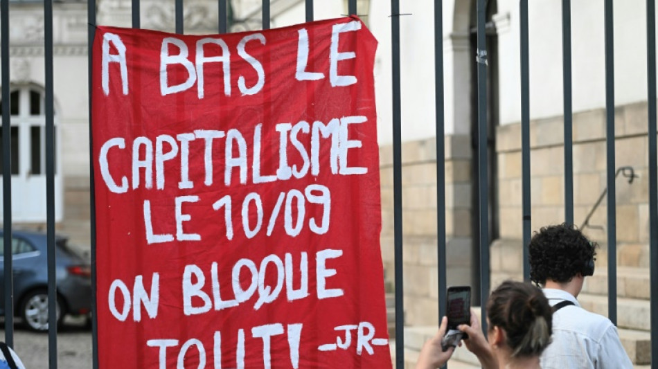Nach Regierungsrücktritt: Landesweite Protestaktionen in Frankreich