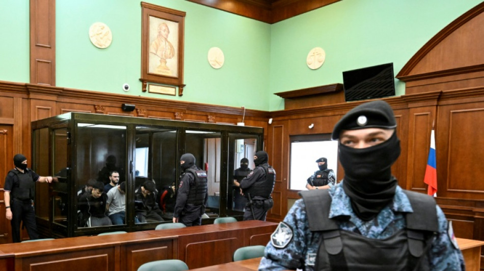 Cadena perpetua para 15 hombres por atentado en una sala de conciertos en Mosc&uacute; en 2024