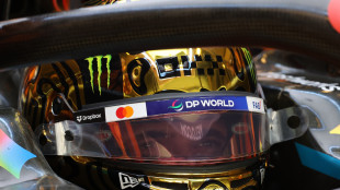 F1: al via test Abu Dhabi, Norris in pista con casco tutto d'oro