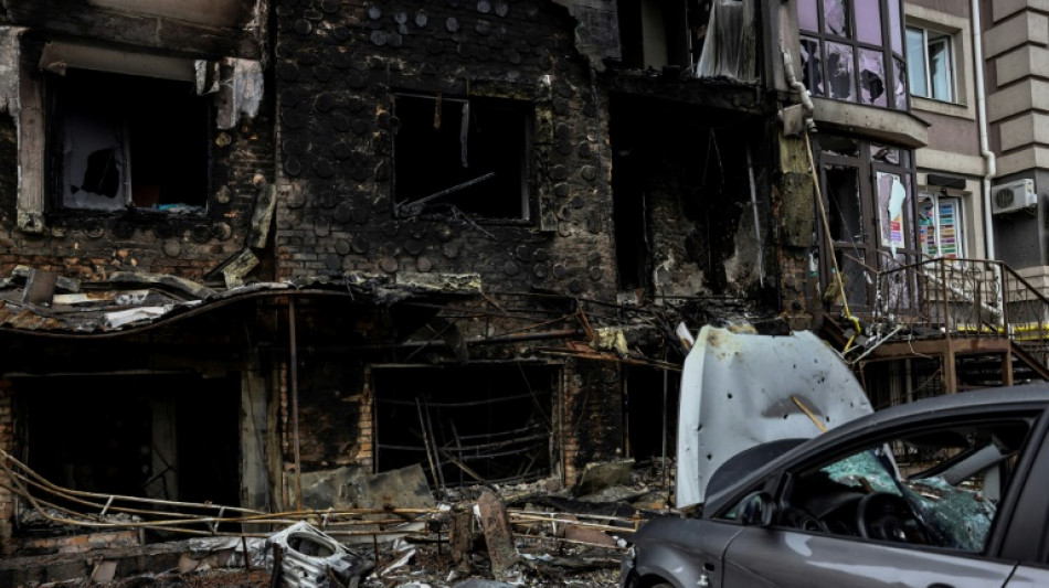 Cuerpos desparramados en la "calle de la muerte" de un pueblo ucraniano