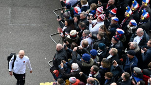 Six nations: humili&eacute;e par la France, l'Angleterre de Borthwick ne se fait "pas d'illusion"