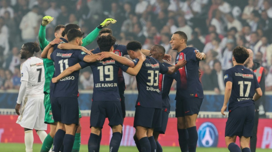 Le PSG termine sa saison en beaut&eacute; en gagnant la Coupe de France contre Lyon (2-1)