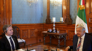 Ampliação de muro fronteiriço 'é medida publicitária', diz presidente do México