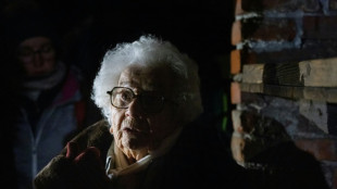 "J'&eacute;tais une gamine": &agrave; Auschwitz, Esther Senot, 97 ans,  t&eacute;moigne pour des lyc&eacute;ens
