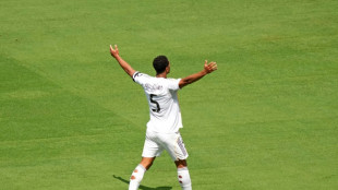 Ten-man Real Madrid show class in Pachuca win