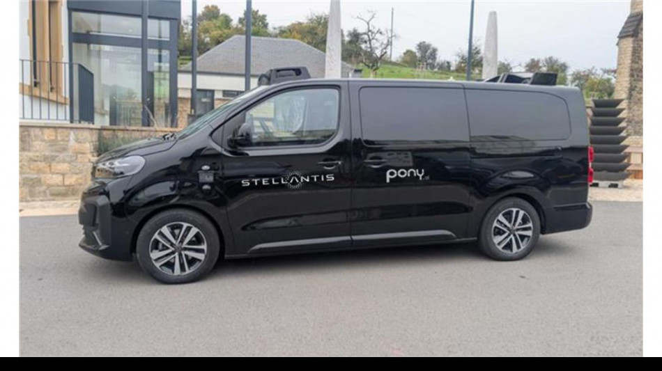 Stellantis con Pony.ai per lo sviluppo dei robotaxi in Europa