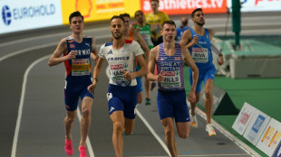 Birthday girl Hodgkinson into 800m semi-final at European Indoors
