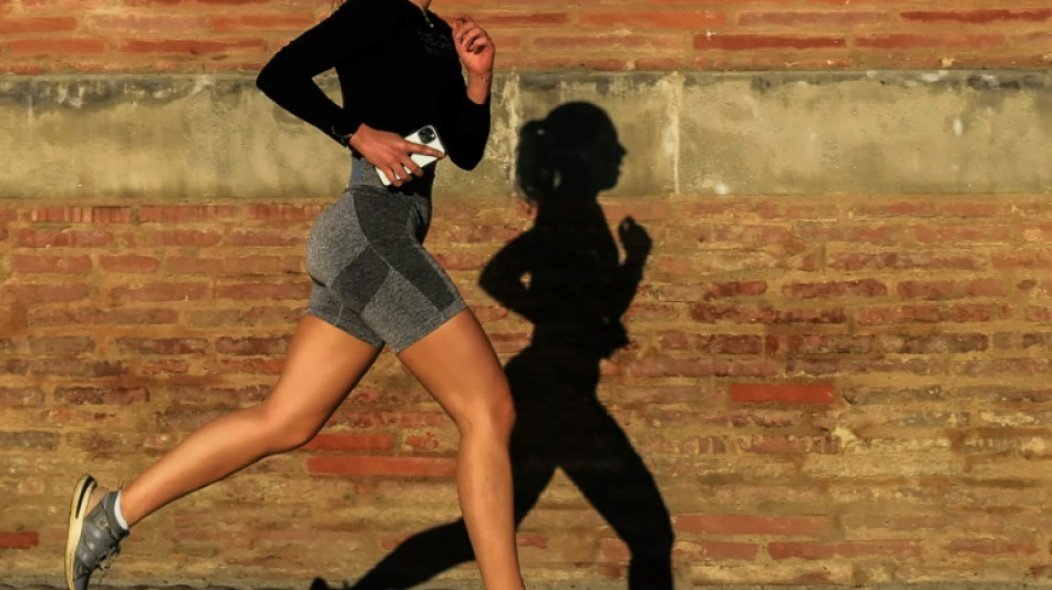 "Alarmierender Rekord": Deutsche verbringen täglich zehn Stunden im Sitzen