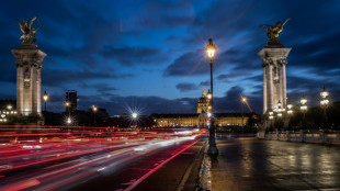 L'interdiction du trafic de transit dans le centre de Paris report&eacute;e &agrave; 2024