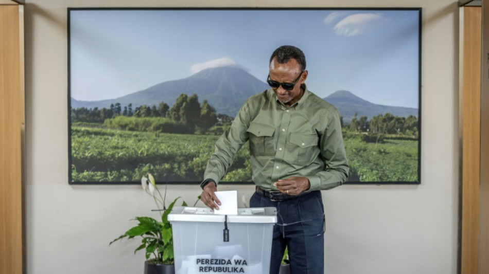 Rwanda: Kagame r&eacute;&eacute;lu pr&eacute;sident pour un 4e mandat, avec 99,18% des voix