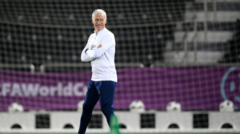 Bleus: le football fran&ccedil;ais se r&eacute;unit, Deschamps en salle d'attente