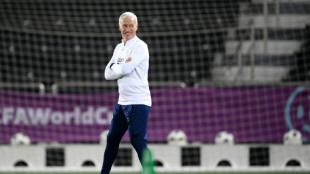 Bleus: le football fran&ccedil;ais se r&eacute;unit, Deschamps en salle d'attente