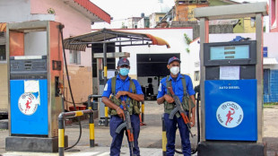 Sri Lanka: des soldats ouvrent le feu pour contenir une &eacute;meute dans une station-service