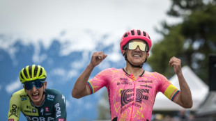 Tour de Romandie: Carapaz s'envole, Ayuso explose et c&egrave;de le jaune &agrave; Rodriguez