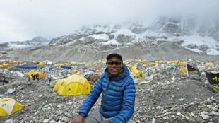Nepalesische Bergsteiger bauen Mount-Everest-Rekorde aus