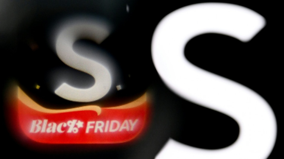 Shein se livra de suspens&atilde;o na Fran&ccedil;a, mas segue sob vigil&acirc;ncia