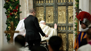 Papst Franziskus l&auml;utet Heiliges Jahr ein