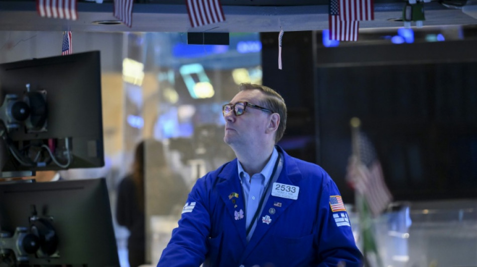 Wall Street cl&ocirc;ture en hausse, soutenue par le repli du p&eacute;trole