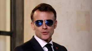 Macron veut l'interdiction des r&eacute;seaux sociaux aux moins de 15 ans "d&egrave;s la rentr&eacute;e prochaine"