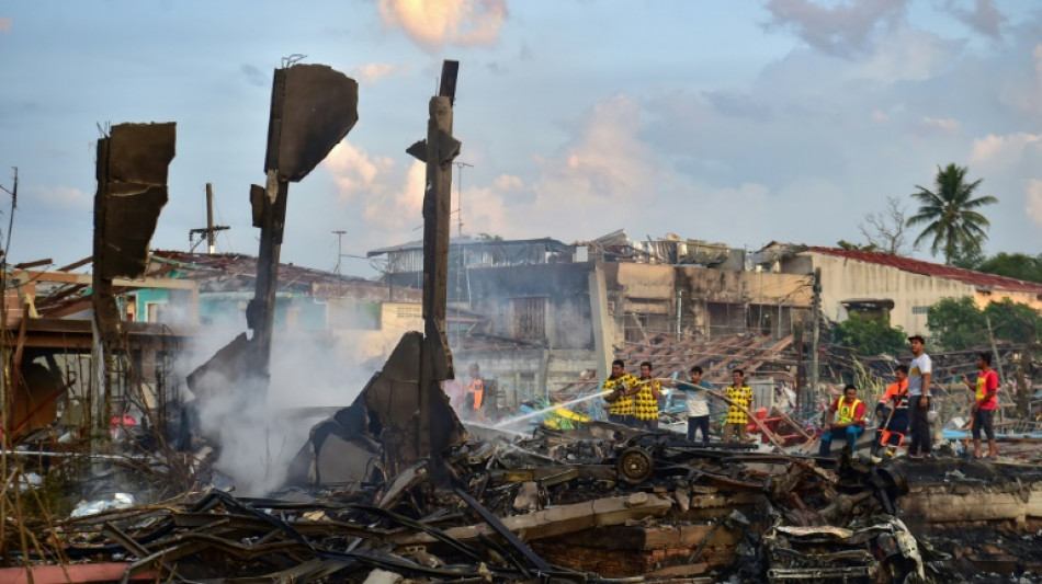 Al menos 10 muertos por explosi&oacute;n en dep&oacute;sito de pirotecnia en Tailandia