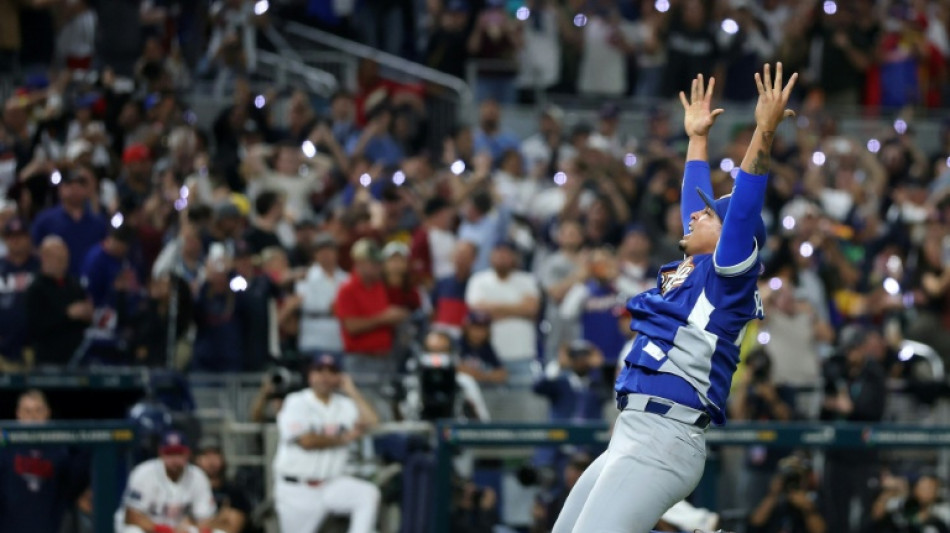 Venezuela stun USA to win politically charged World Baseball crown