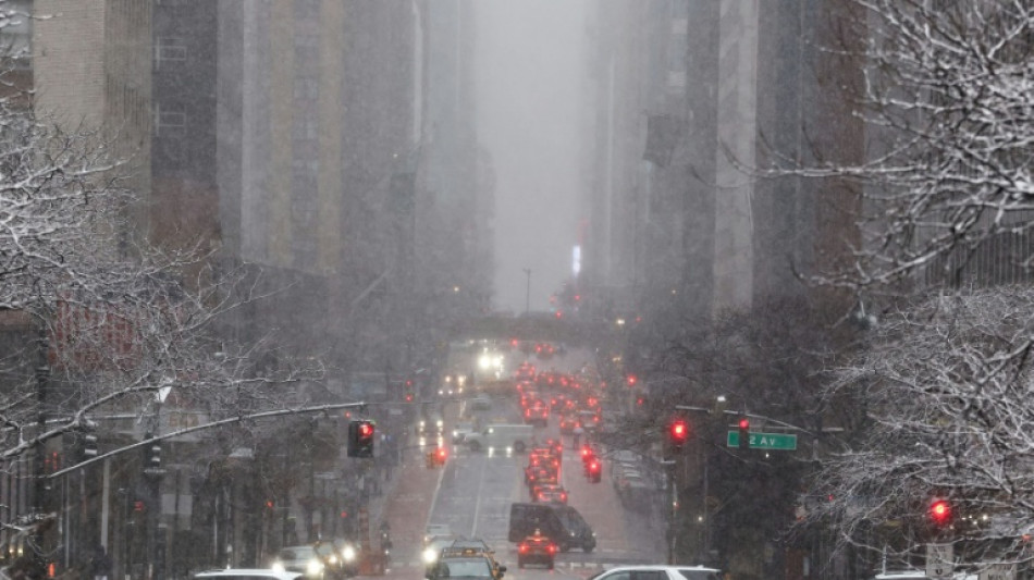 Alcalde de Nueva York impone toque de queda ante llegada de violenta tormenta