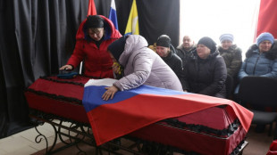 En Sib&eacute;rie profonde, un petit village enterre son jeune "patriote" tu&eacute; en Ukaine