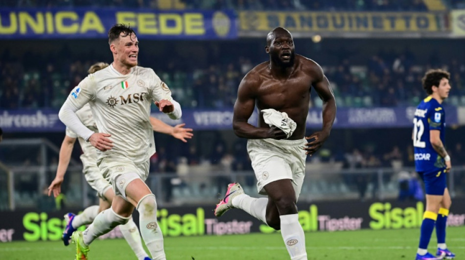 Last-gasp Lukaku saves Napoli's blushes at rock-bottom Verona