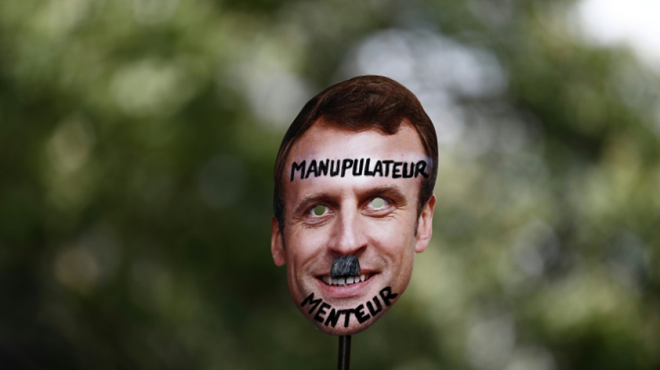 Retour en force de la haine anti-macron, quatre ans apr&egrave;s les Gilets jaunes