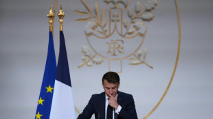 Macron appelle l'Ukraine &agrave; des "discussions r&eacute;alistes" sur son territoire