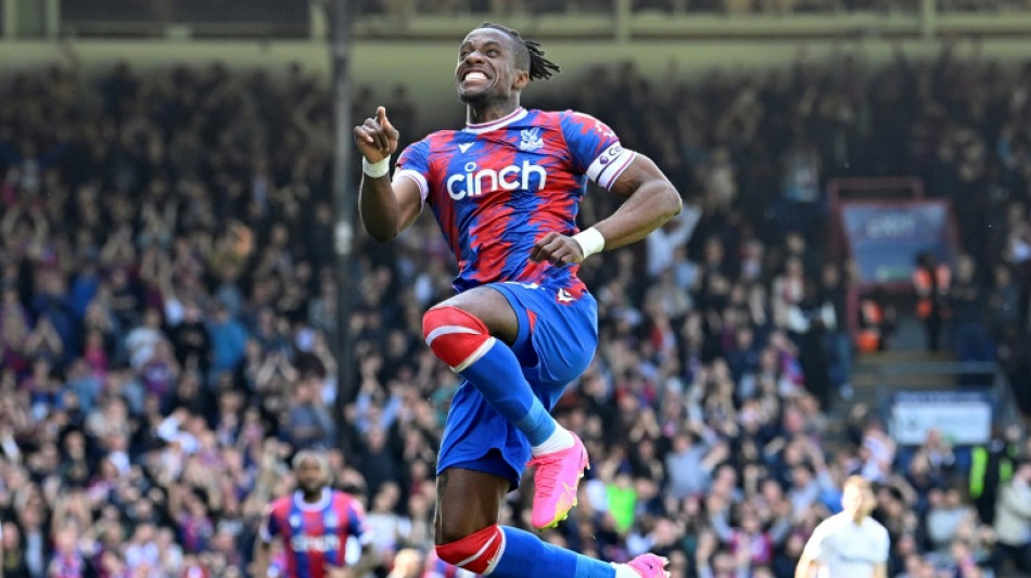 Zaha in talks with Galatasaray as he says farewell to Palace