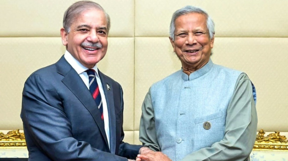 Pakistan woos old rival Bangladesh, as India watches on