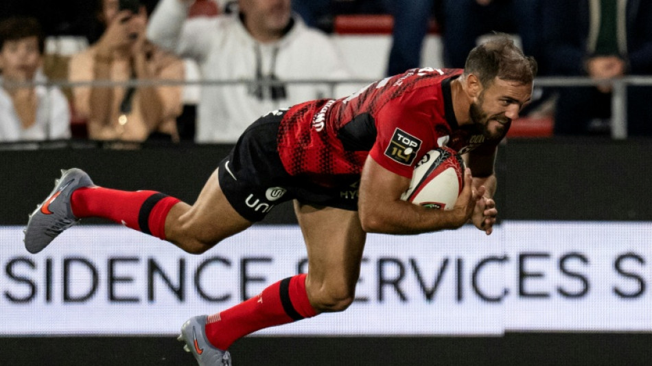 Jaminet guides Toulon to win over Racing, Serin injured