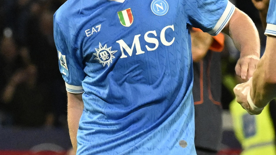 Calcio: De Bruyne 'riabilitazione va bene, spero di correre presto'