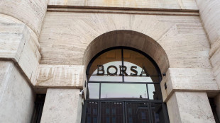 Borsa: Milano apre in calo dell'1,16%, pesano le banche