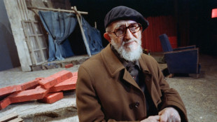 Archives sur l'abbé Pierre au Vatican: l'Eglise de France demande des éclaircissements