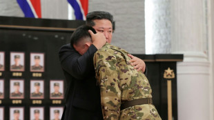 Kim Jong Un condecora soldados norte-coreanos que lutaram pela Rússia na Ucrânia