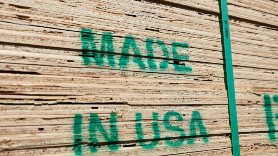 Escandinavos boicotam produtos dos Estados Unidos após decisão de Trump sobre a Ucrânia
