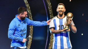 Messi et l'Argentine honor&eacute;s lors d'une c&eacute;r&eacute;monie par la Conmebol