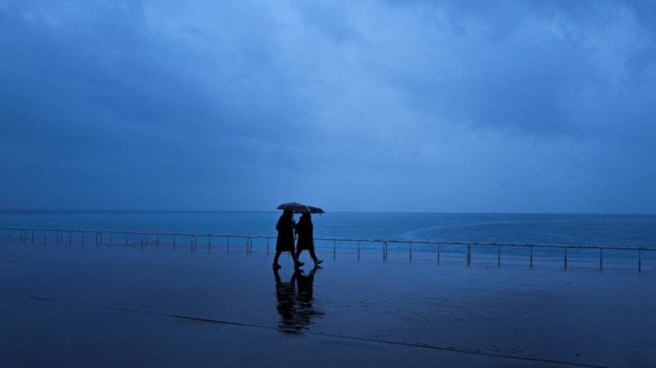 De la pluie, du vent et des crues: la temp&ecirc;te Nils d&eacute;barque sur la France