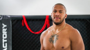 MMA: Gane au d&eacute;fi de la l&eacute;gende Jones, pour entrer dans l'histoire