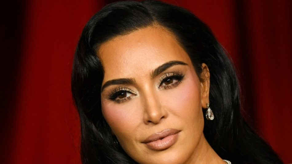 Assaltante de Kim Kardashian se apresenta como ladrão desajeitado
